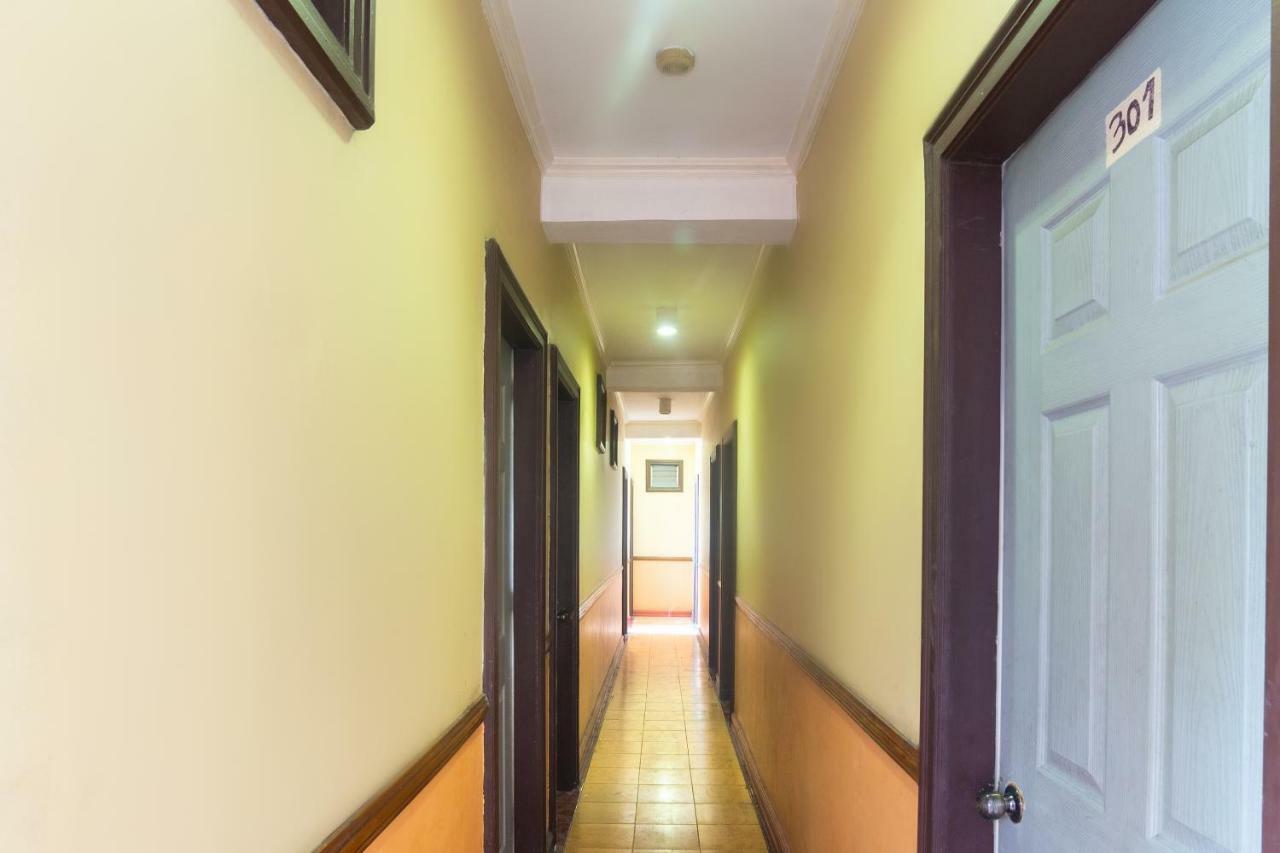 Oyo 174 Westview Pension Cebu Buitenkant foto